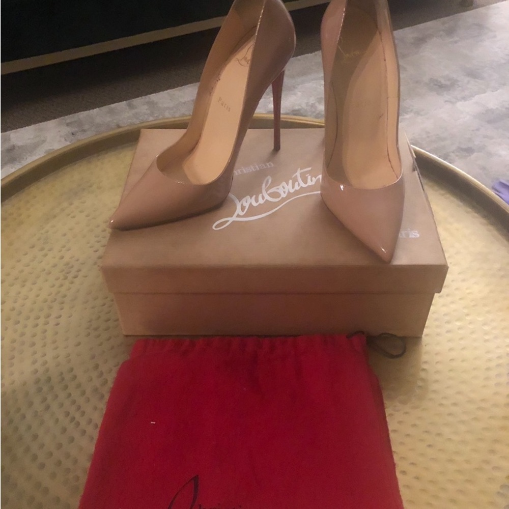 Christian Louboutin So Kate
